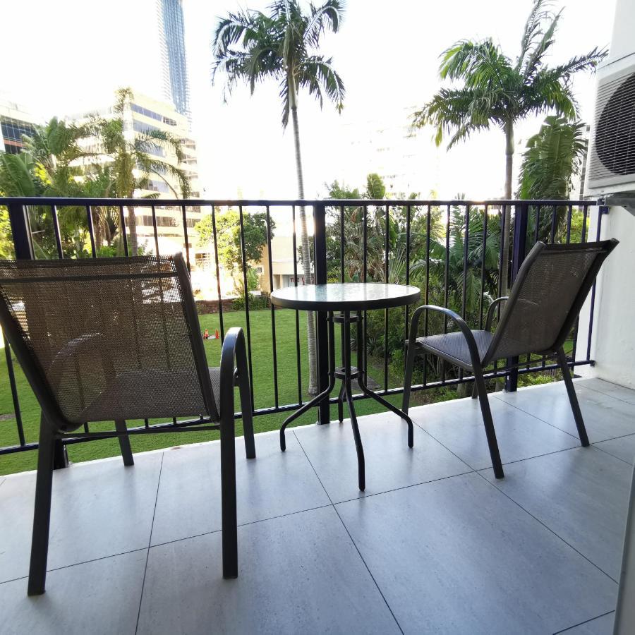 Condor Apartments By Gold Coast Premium ภายนอก รูปภาพ